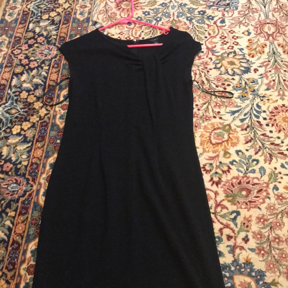 Ann Taylor black cap sleeve dress